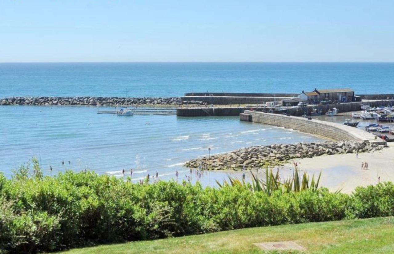 Little Monmouth 4 Bedroom Cottage, Old Town Lyme Regis, Dog Friendly And Parking Exterior foto